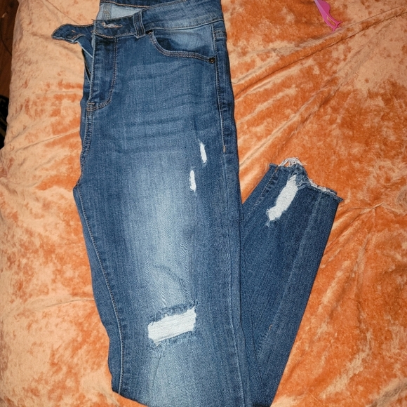 Enjean Denim - 💎Distressed Jeans💎